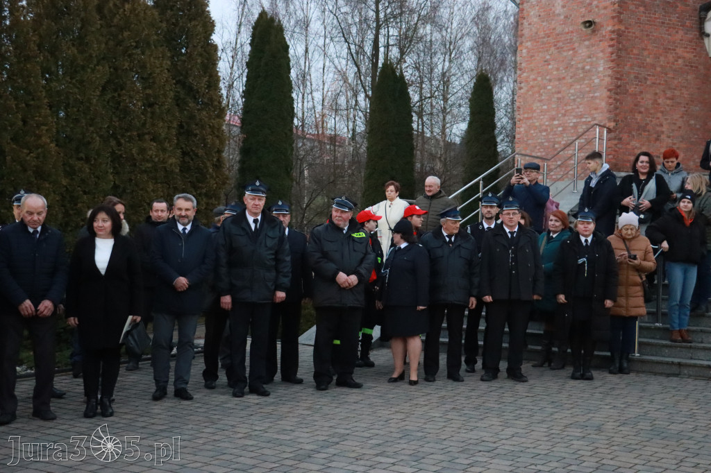 Fotorelacja I: Przekazanie samochodu ratowniczo-gaśniczego dla OSP Myszków-Smudzówka