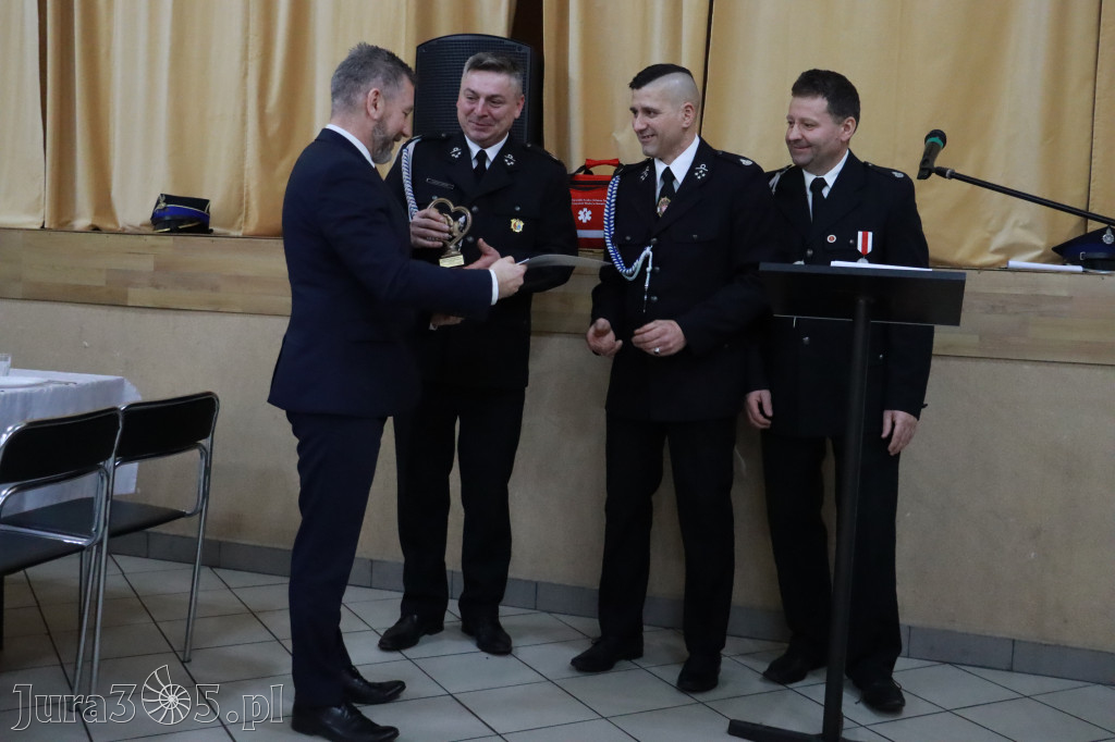 Fotorelacja II: Przekazanie samochodu ratowniczo-gaśniczego dla OSP Myszków-Smudzówka