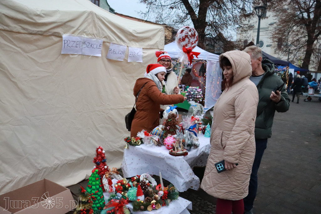 Fotorelacja I: Iskry Jarmark Bożonarodzeniowy w Żarkach