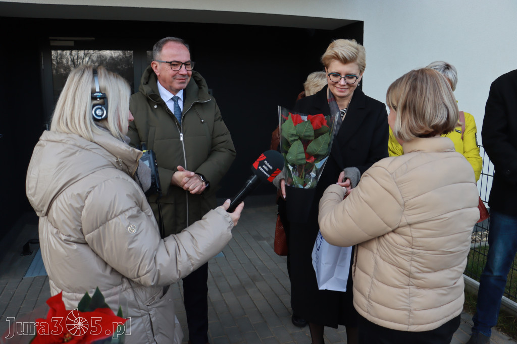 Fotorelacja: Przekazanie kluczy do nowych mieszkań TBS w Łazach