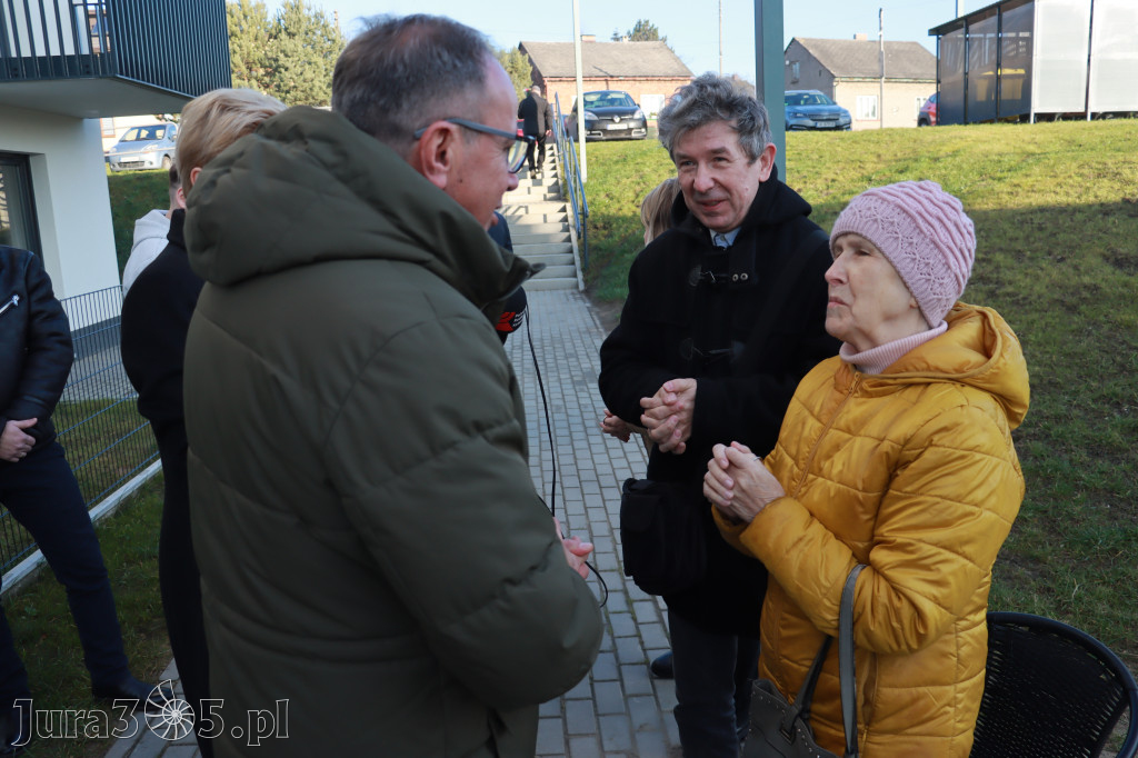 Fotorelacja: Przekazanie kluczy do nowych mieszkań TBS w Łazach