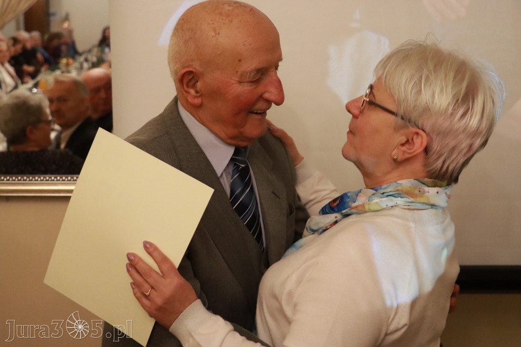 Fotorelacja: 1 Wigilijne spotkanie członków Stowarzyszenia Ruch Harcerski CZUWAJ w Zawierciu