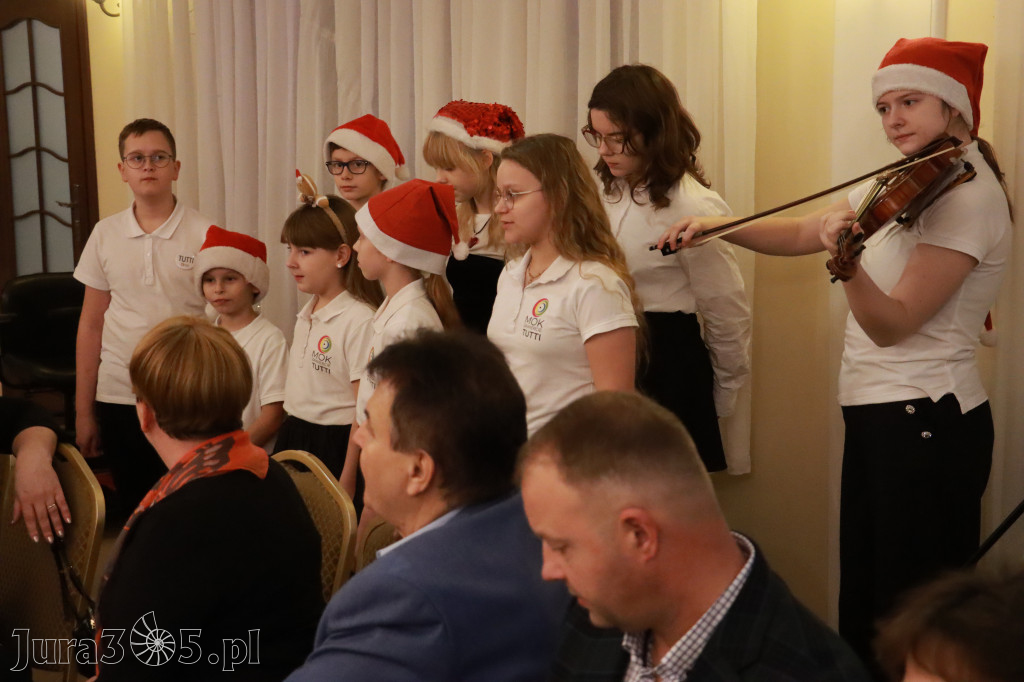 Fotorelacja: 1 Wigilijne spotkanie członków Stowarzyszenia Ruch Harcerski CZUWAJ w Zawierciu