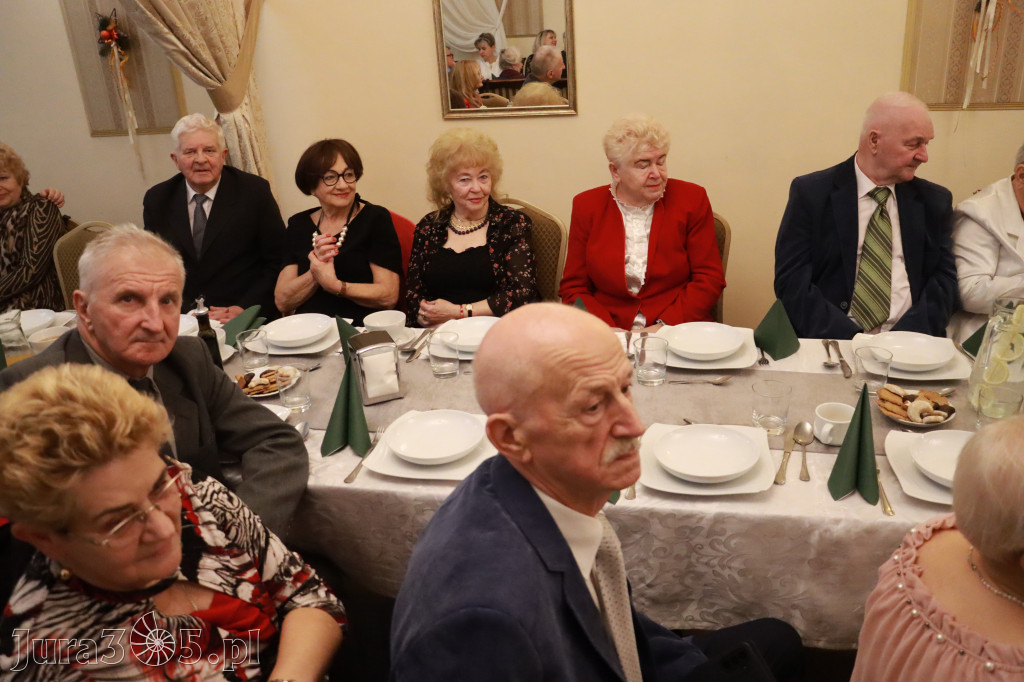Fotorelacja: 1 Wigilijne spotkanie członków Stowarzyszenia Ruch Harcerski CZUWAJ w Zawierciu