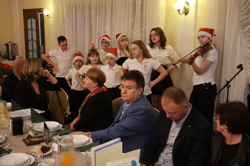 Fotorelacja: 1 Wigilijne spotkanie członków Stowarzyszenia Ruch Harcerski CZUWAJ w Zawierciu
