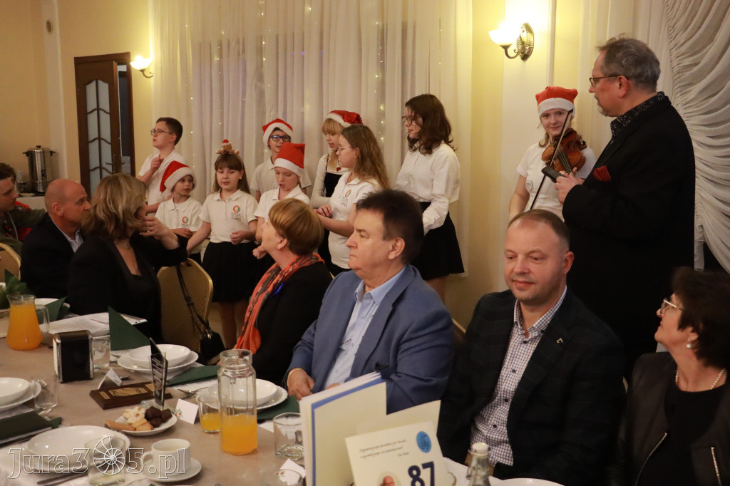Fotorelacja: 1 Wigilijne spotkanie członków Stowarzyszenia Ruch Harcerski CZUWAJ w Zawierciu