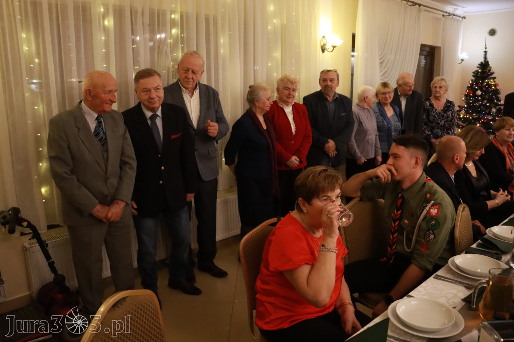 Fotorelacja: 1 Wigilijne spotkanie członków Stowarzyszenia Ruch Harcerski CZUWAJ w Zawierciu