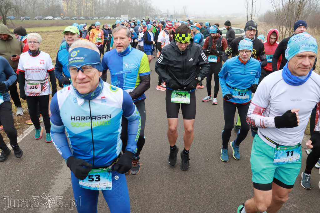 Fotorelacja: 1 Zimowy Półmaraton Myszkowski 2025