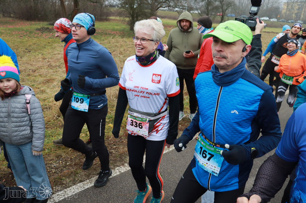 Fotorelacja: 1 Zimowy Półmaraton Myszkowski 2025