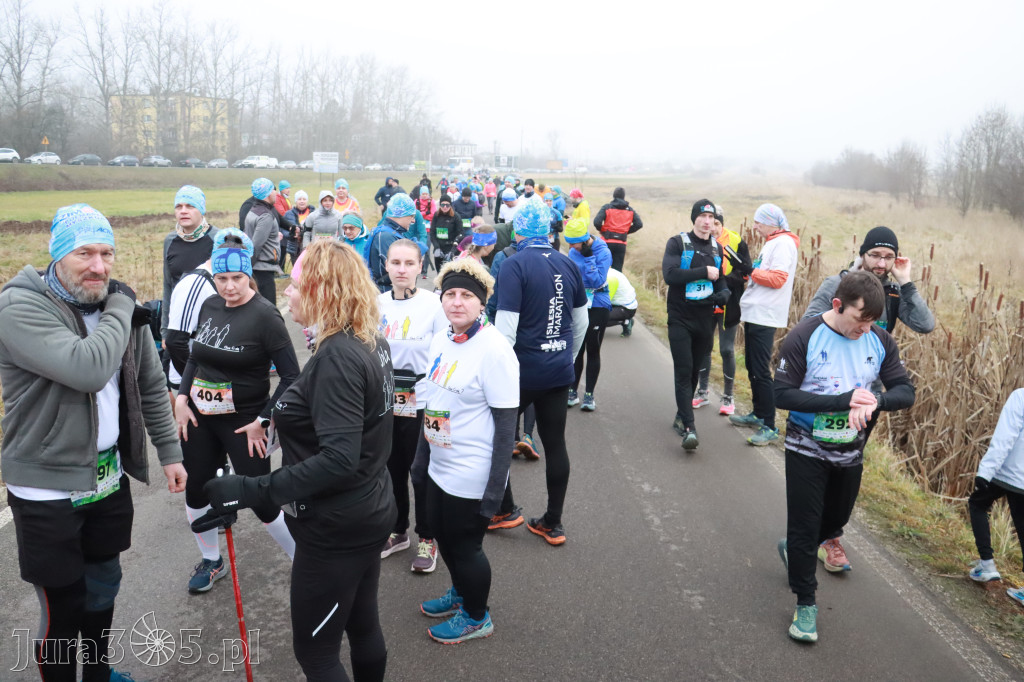 Fotorelacja: 1 Zimowy Półmaraton Myszkowski 2025