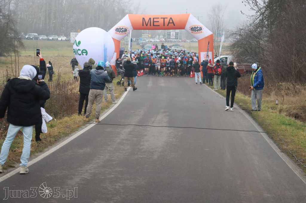 Fotorelacja: 1 Zimowy Półmaraton Myszkowski 2025