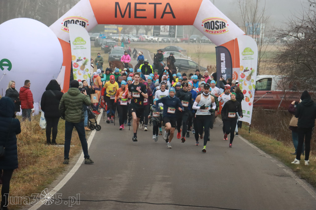 Fotorelacja: 1 Zimowy Półmaraton Myszkowski 2025
