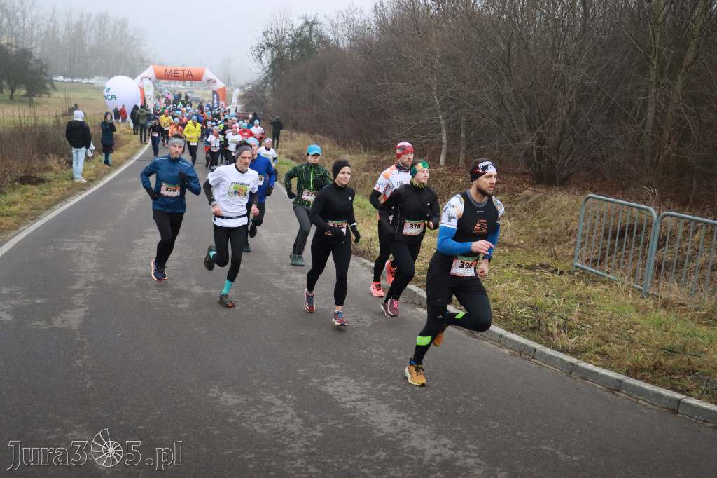 Fotorelacja: 1 Zimowy Półmaraton Myszkowski 2025
