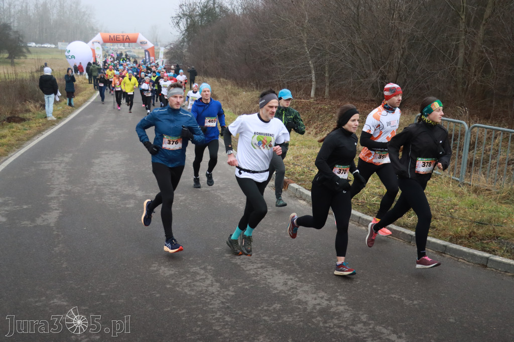 Fotorelacja: 1 Zimowy Półmaraton Myszkowski 2025