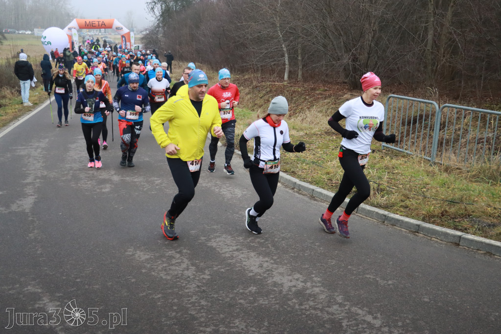 Fotorelacja: 1 Zimowy Półmaraton Myszkowski 2025