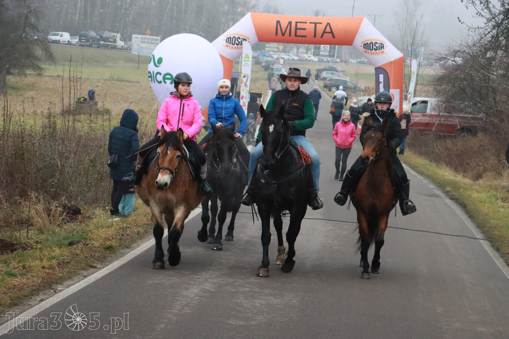 Fotorelacja: 1 Zimowy Półmaraton Myszkowski 2025