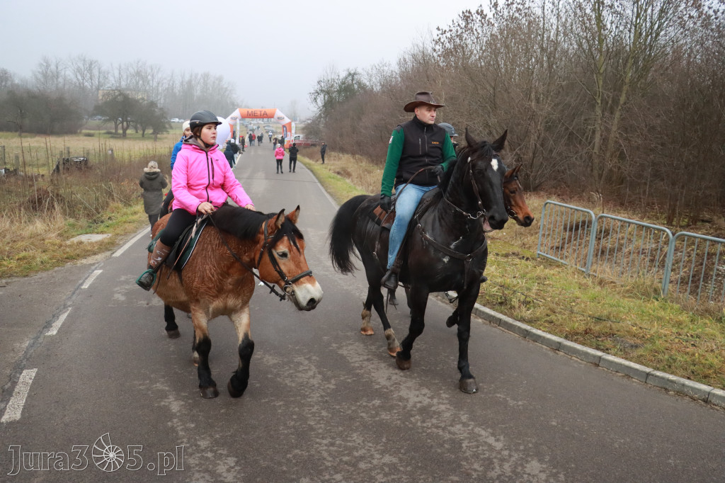 Fotorelacja: 1 Zimowy Półmaraton Myszkowski 2025