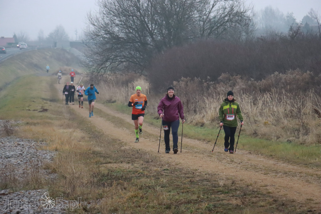 Fotorelacja: 2 Zimowy Półmaraton Myszkowski 2025