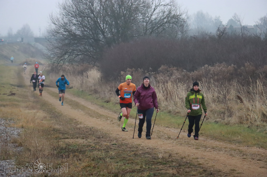 Fotorelacja: 2 Zimowy Półmaraton Myszkowski 2025