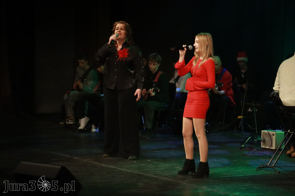 Fotorelacja: Koncert Kolęd na rockowo w MOK Zawiercie
