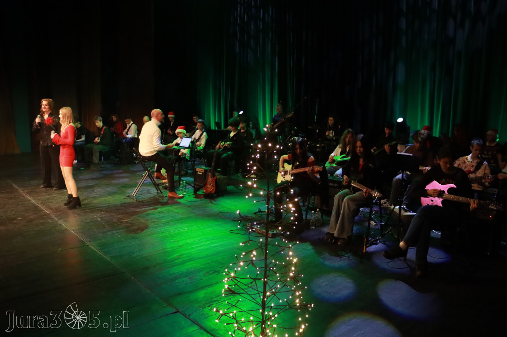 Fotorelacja: Koncert Kolęd na rockowo w MOK Zawiercie