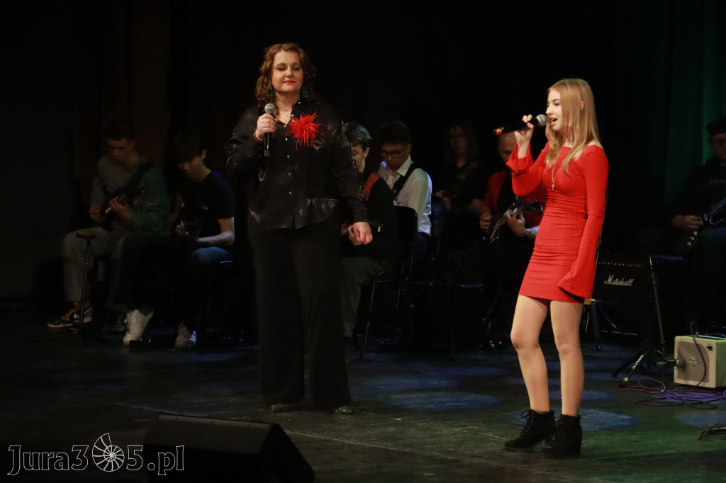 Fotorelacja: Koncert Kolęd na rockowo w MOK Zawiercie