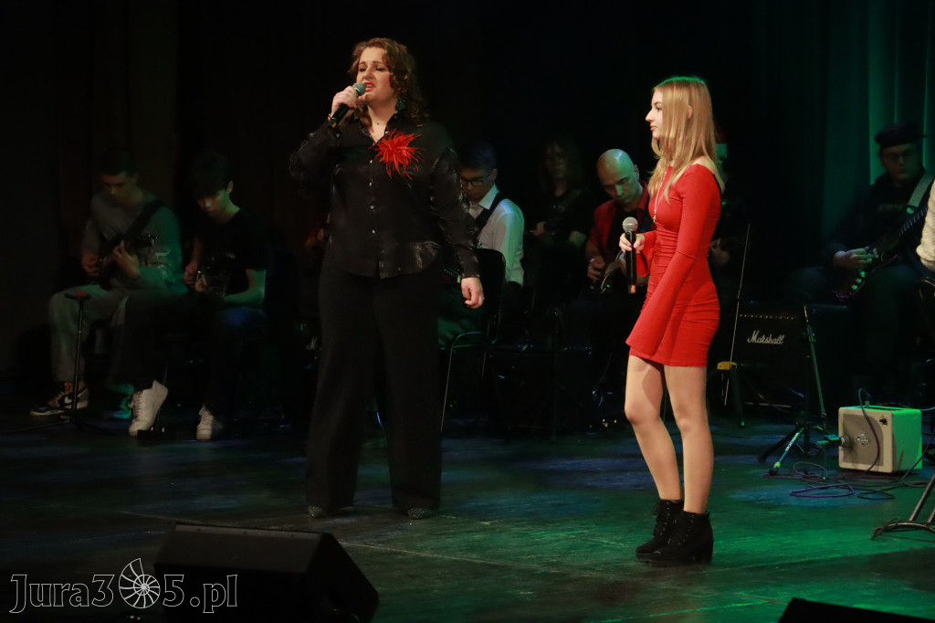 Fotorelacja: Koncert Kolęd na rockowo w MOK Zawiercie