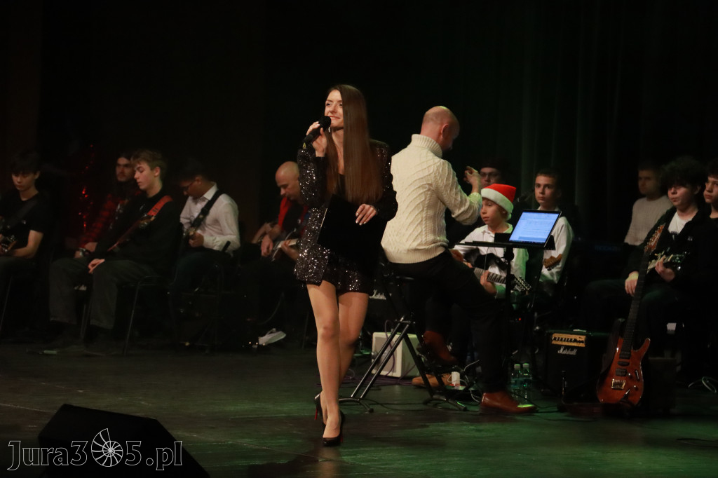 Fotorelacja: Koncert Kolęd na rockowo w MOK Zawiercie