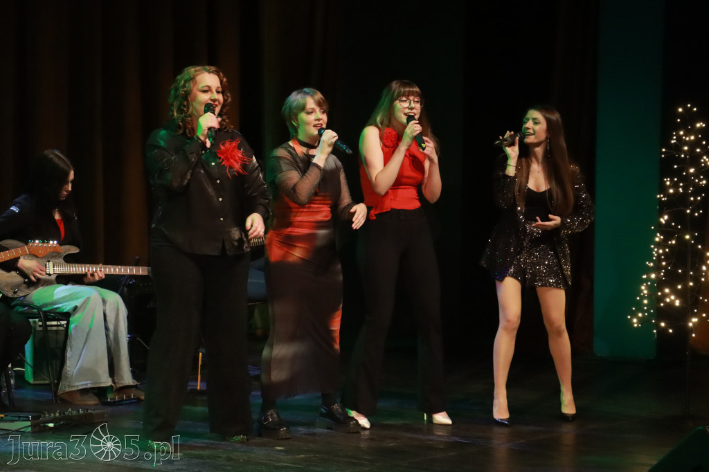 Fotorelacja: Koncert Kolęd na rockowo w MOK Zawiercie