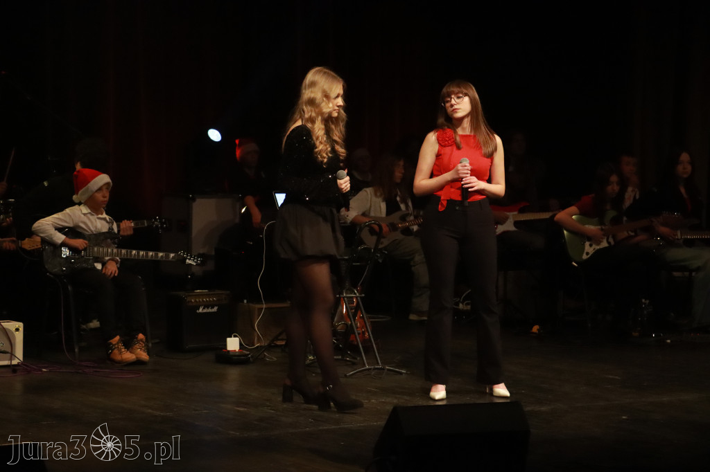 Fotorelacja: Koncert Kolęd na rockowo w MOK Zawiercie