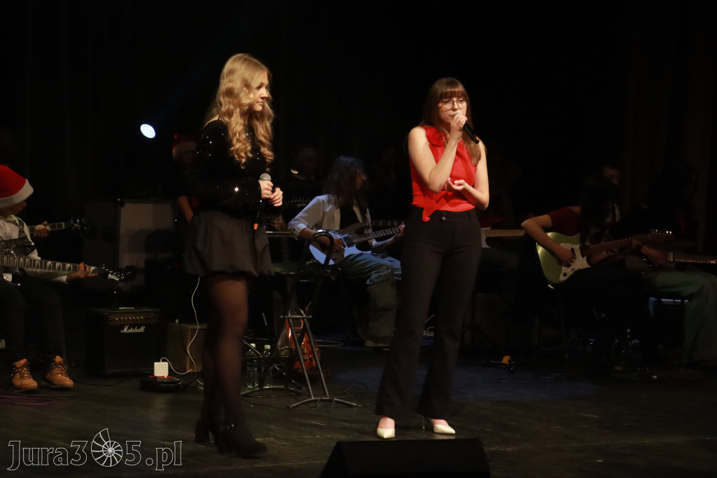 Fotorelacja: Koncert Kolęd na rockowo w MOK Zawiercie