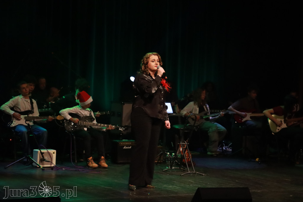 Fotorelacja: Koncert Kolęd na rockowo w MOK Zawiercie