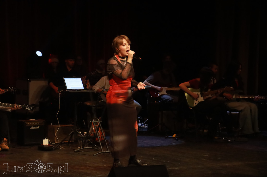 Fotorelacja: Koncert Kolęd na rockowo w MOK Zawiercie
