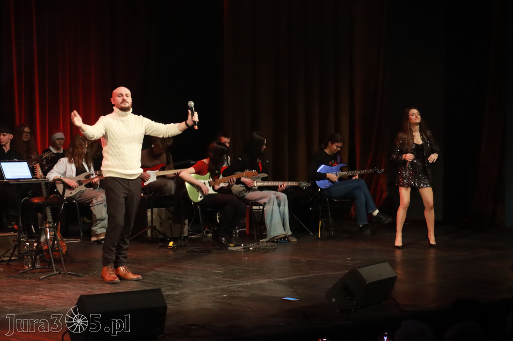 Fotorelacja: Koncert Kolęd na rockowo w MOK Zawiercie