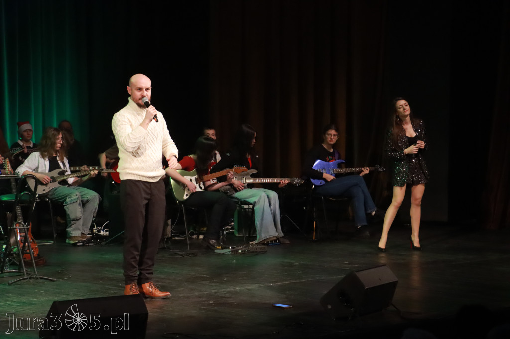 Fotorelacja: Koncert Kolęd na rockowo w MOK Zawiercie