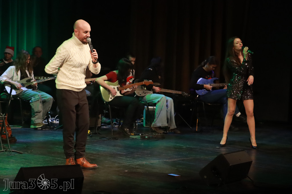 Fotorelacja: Koncert Kolęd na rockowo w MOK Zawiercie