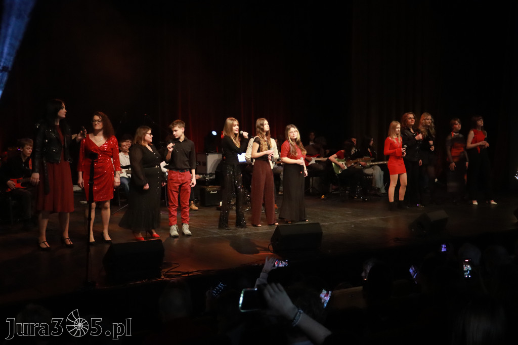 Fotorelacja: Koncert Kolęd na rockowo w MOK Zawiercie