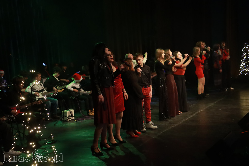 Fotorelacja: Koncert Kolęd na rockowo w MOK Zawiercie