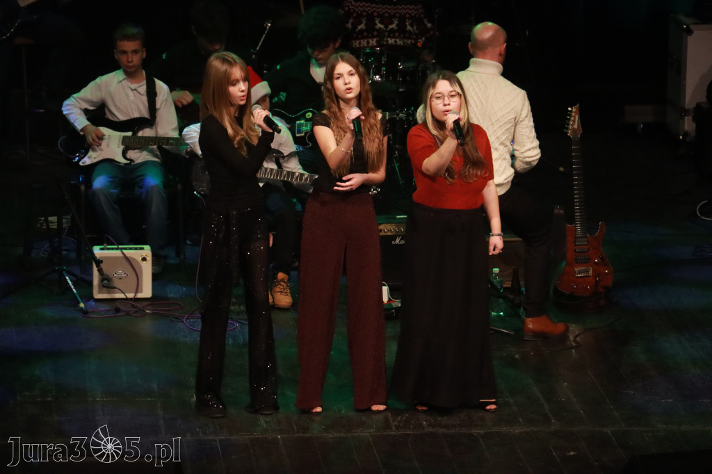 Fotorelacja: Koncert Kolęd na rockowo w MOK Zawiercie