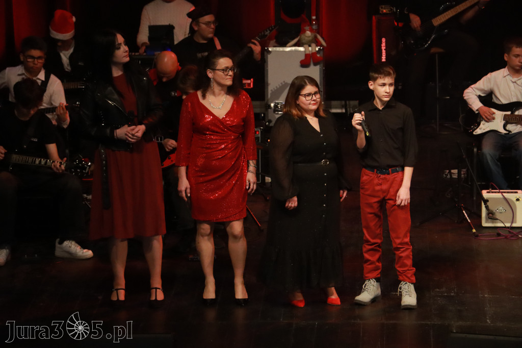 Fotorelacja: Koncert Kolęd na rockowo w MOK Zawiercie