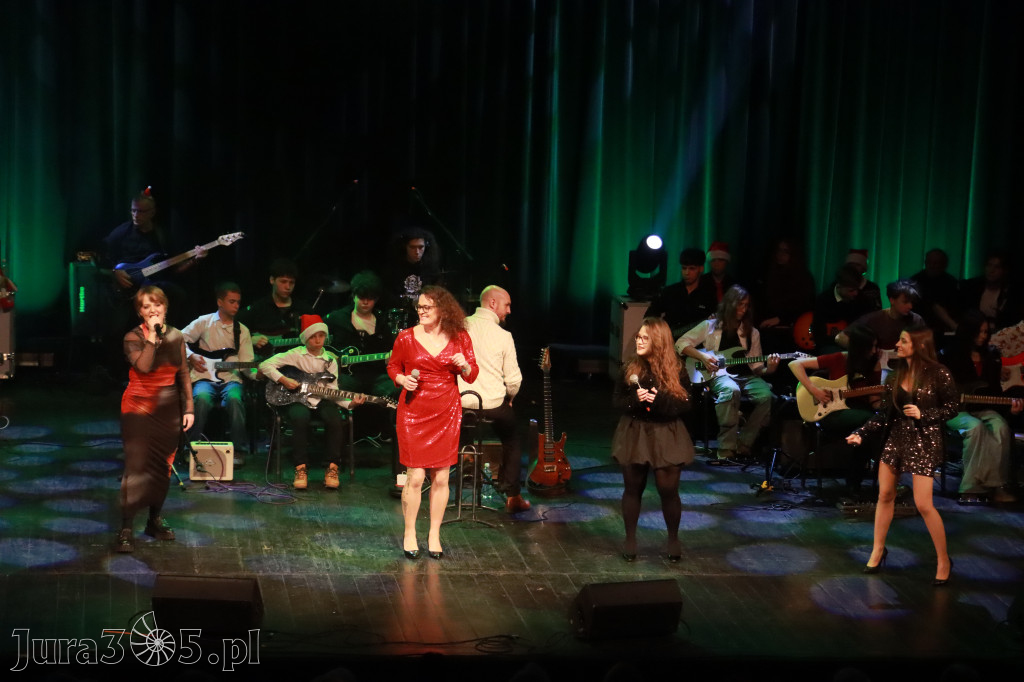 Fotorelacja: Koncert Kolęd na rockowo w MOK Zawiercie