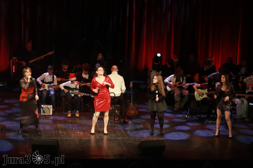 Fotorelacja: Koncert Kolęd na rockowo w MOK Zawiercie