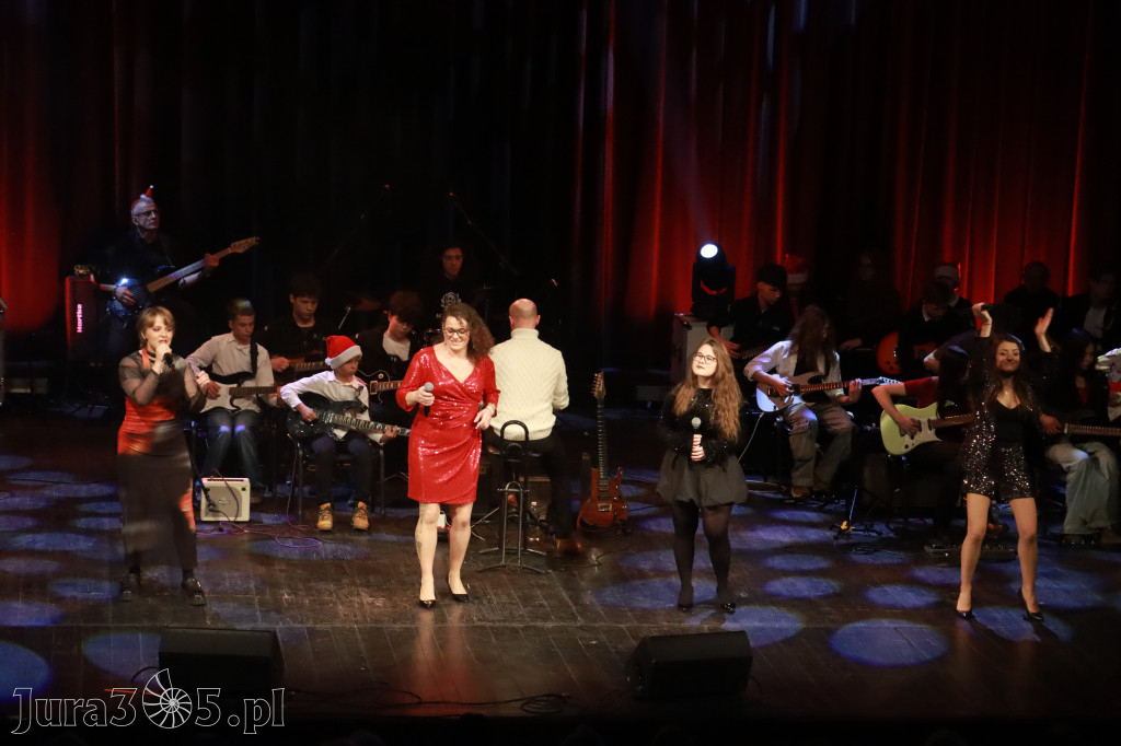 Fotorelacja: Koncert Kolęd na rockowo w MOK Zawiercie