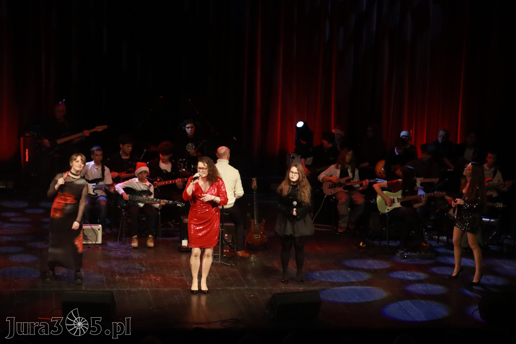 Fotorelacja: Koncert Kolęd na rockowo w MOK Zawiercie