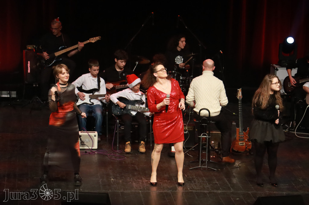 Fotorelacja: Koncert Kolęd na rockowo w MOK Zawiercie
