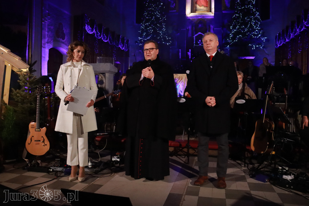 Fotorelacja: Koncert Kolęd w Myszkowie z Eweliną Flintą i Myszkovia Band