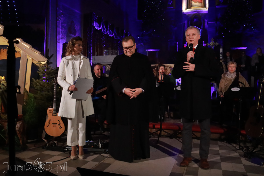 Fotorelacja: Koncert Kolęd w Myszkowie z Eweliną Flintą i Myszkovia Band