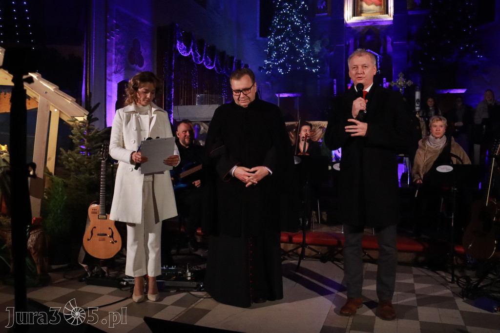 Fotorelacja: Koncert Kolęd w Myszkowie z Eweliną Flintą i Myszkovia Band
