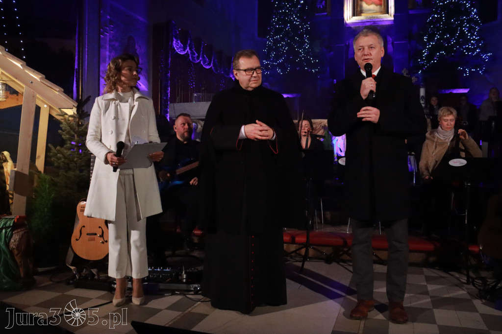 Fotorelacja: Koncert Kolęd w Myszkowie z Eweliną Flintą i Myszkovia Band