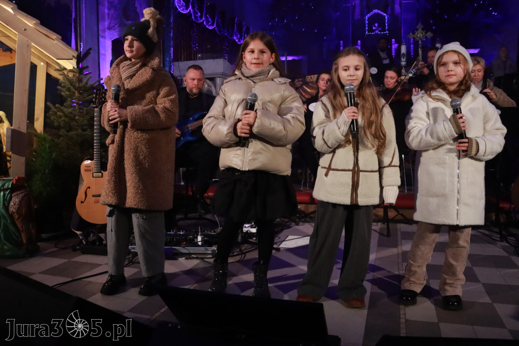 Fotorelacja: Koncert Kolęd w Myszkowie z Eweliną Flintą i Myszkovia Band